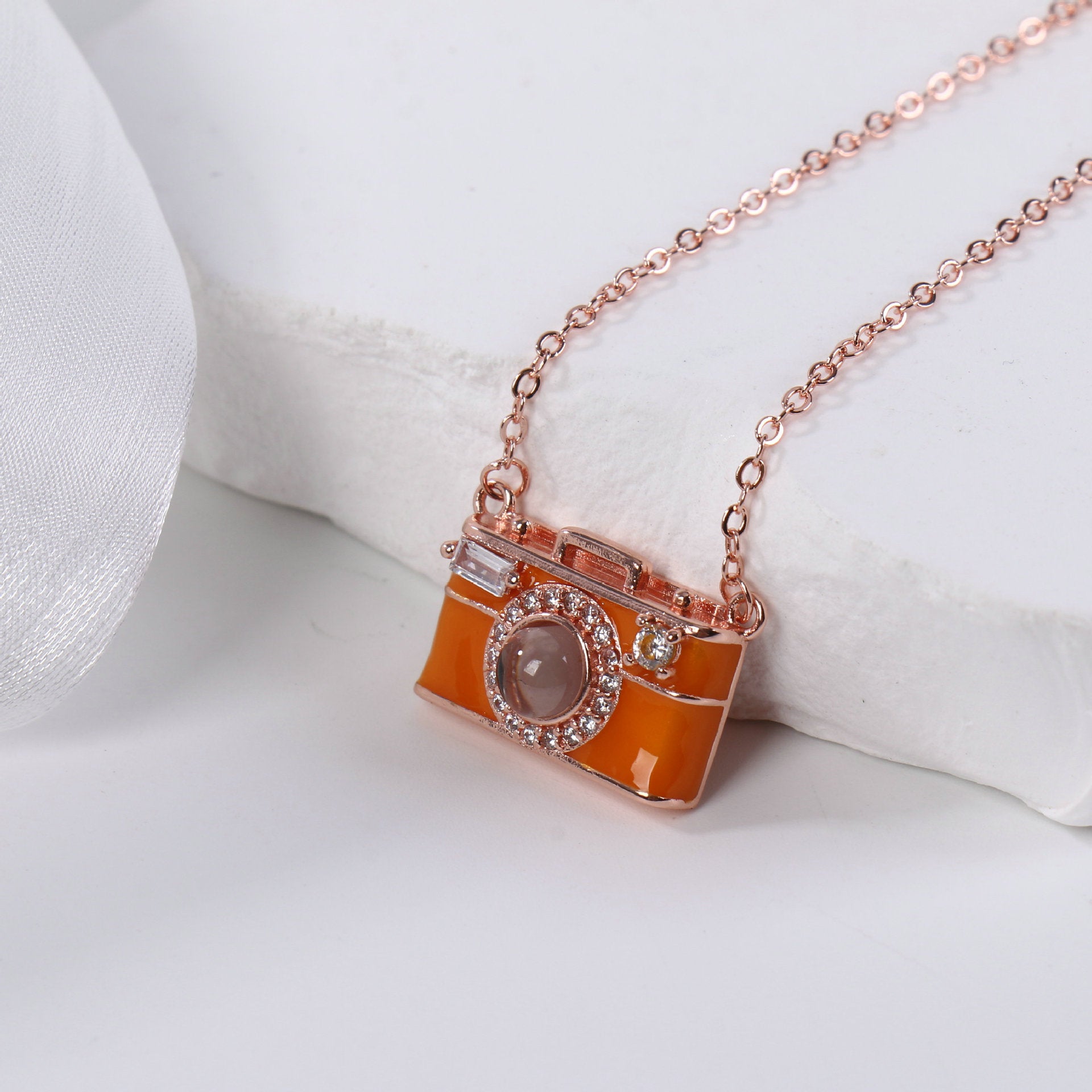 1594b753-2c51-4ae7-912d-6d2c05b40504